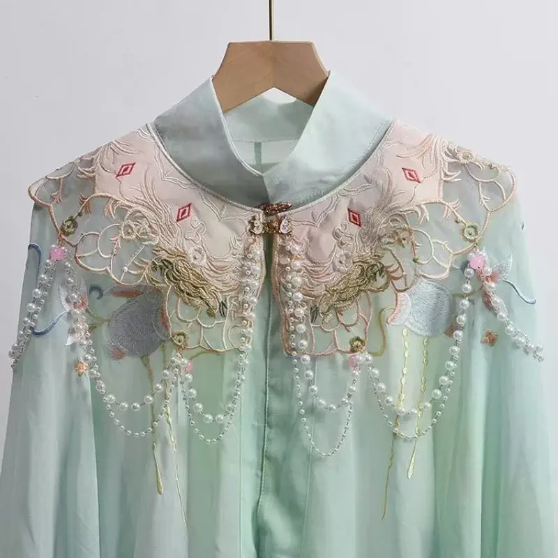 

Chinese Style Hanfu Collar Embroidery Design Pearl Horse-face Skirt Yunjian Collar Tassels Cloud Shoulder Embroidered Shawl