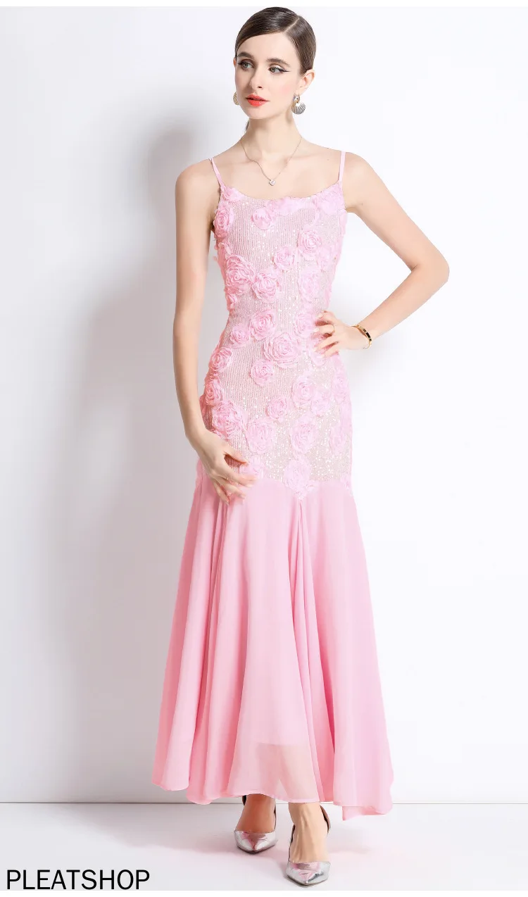 Sukienka na ramiączkach z ciężkim przemysłowym haftem koralikowym, róża, lekka, luksusowa, podkreślająca talię, wieczorowa, syreni ogon, długa.