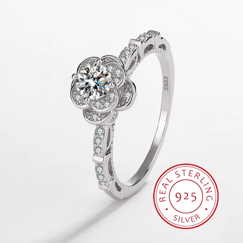 

Fashion Classic Authentic S925 Silver Flower Proposal Ring Women's Four-Prong Round Geometric Couple Versatile Gift