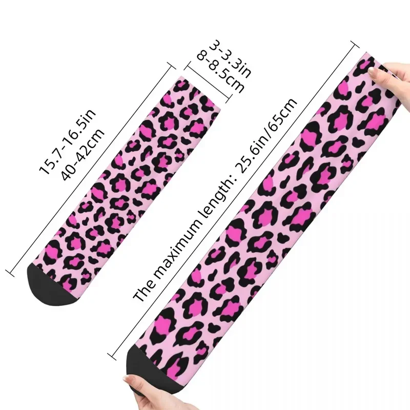 Calcetines de tubo medio de poliéster para hombre y mujer, medias deportivas con patrón de vaca, diseño loco, color rosa, Y2K