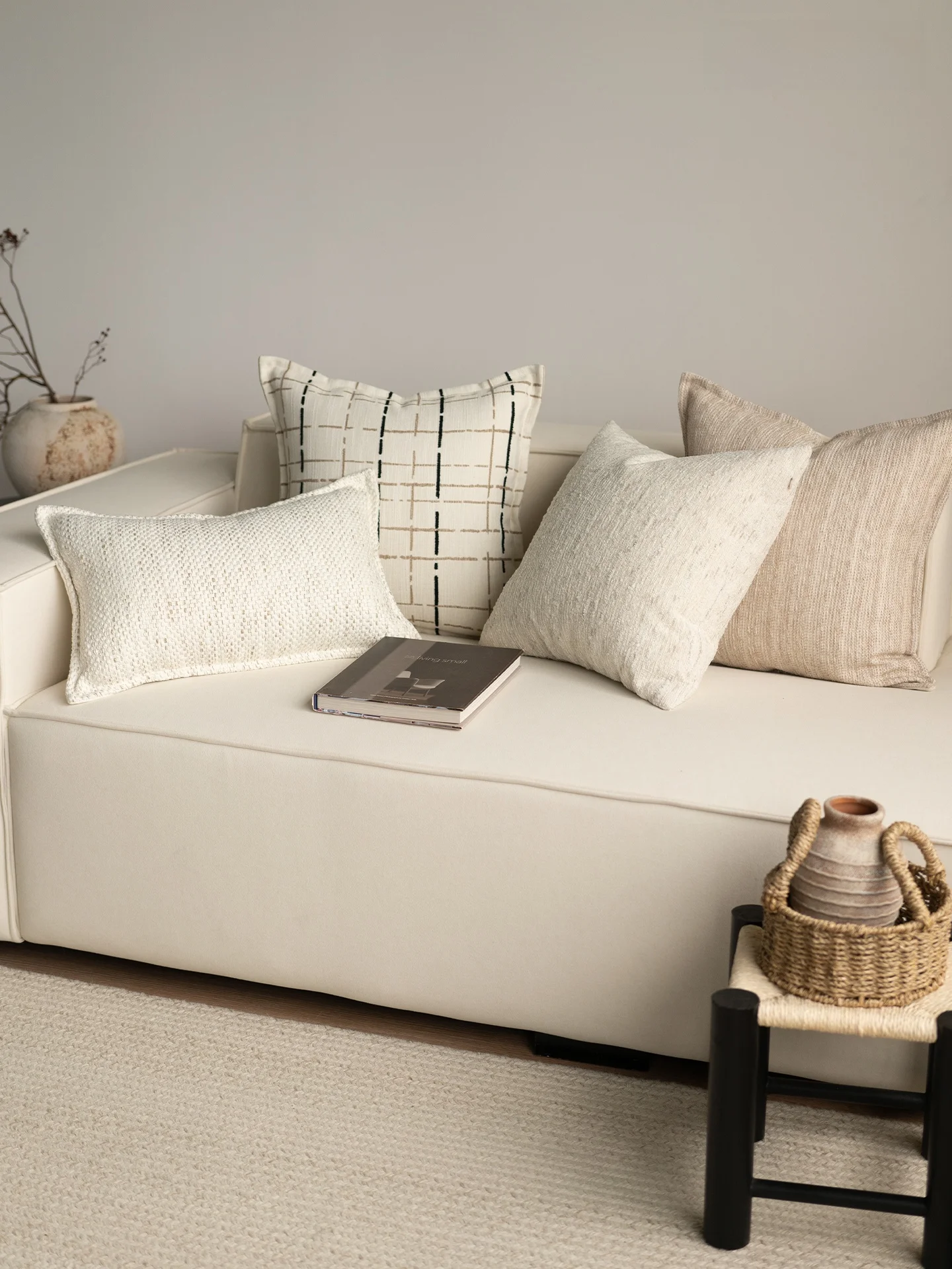 Italian Luxury Square Pillow Backrest Bedroom Sofa Detachable Washable Cushion Wabi Sabi Style Home Textile Throw Pillow