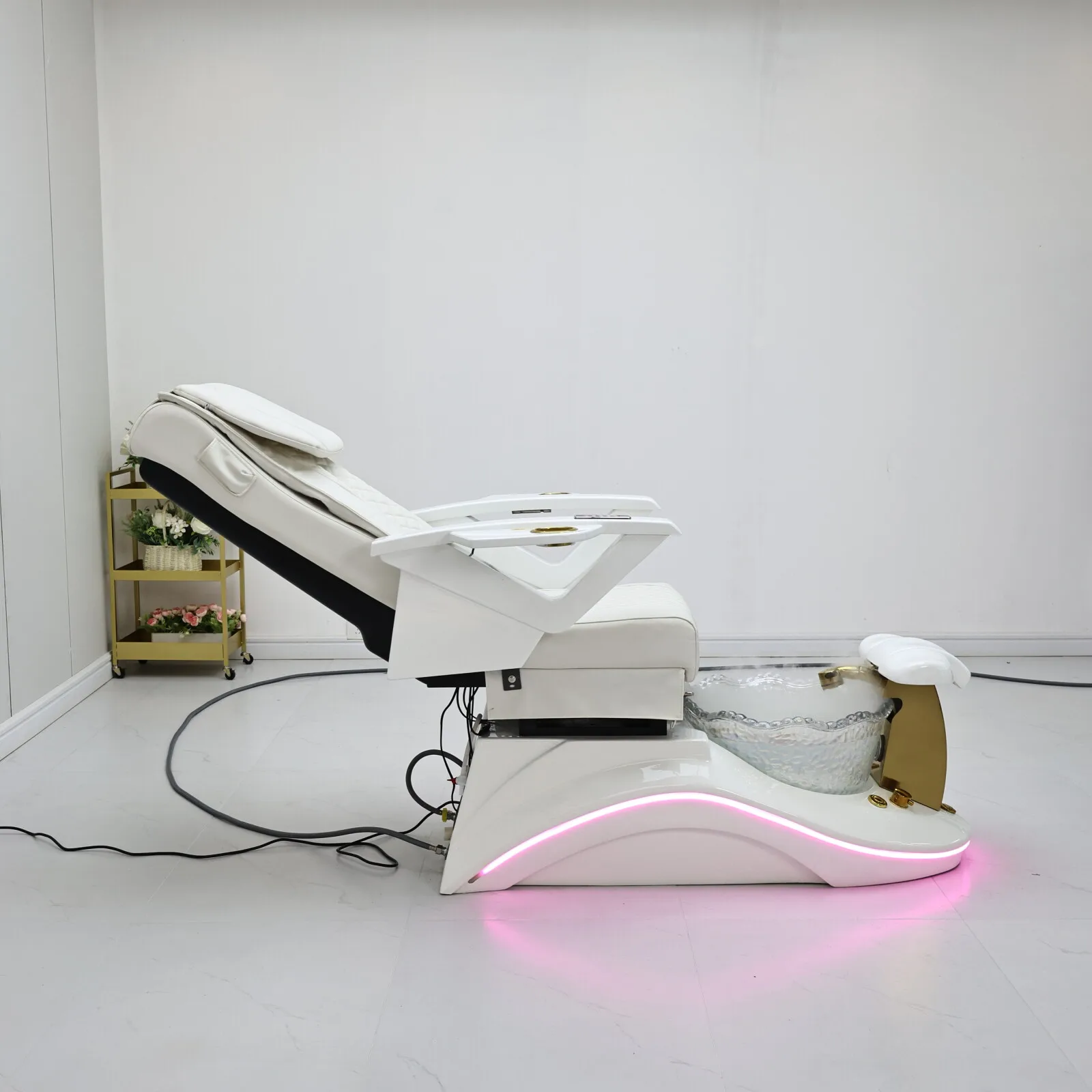 White Pedicure Chair Glass Foot Bath Basin Gold Cup Holder Leather Nail Salon Manicure Spa Chair Ambient Light Reclining