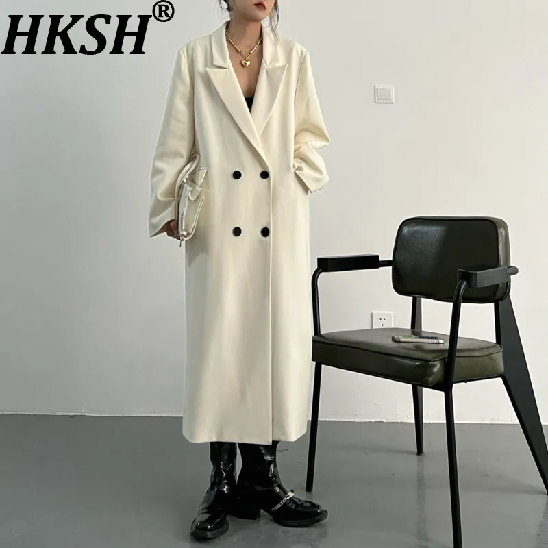 

HKSH весенне-осенний новый женский длинный пиджак с зубчатым воротником, двубортный однотонный драпированный элегантный модный плащ HK14939