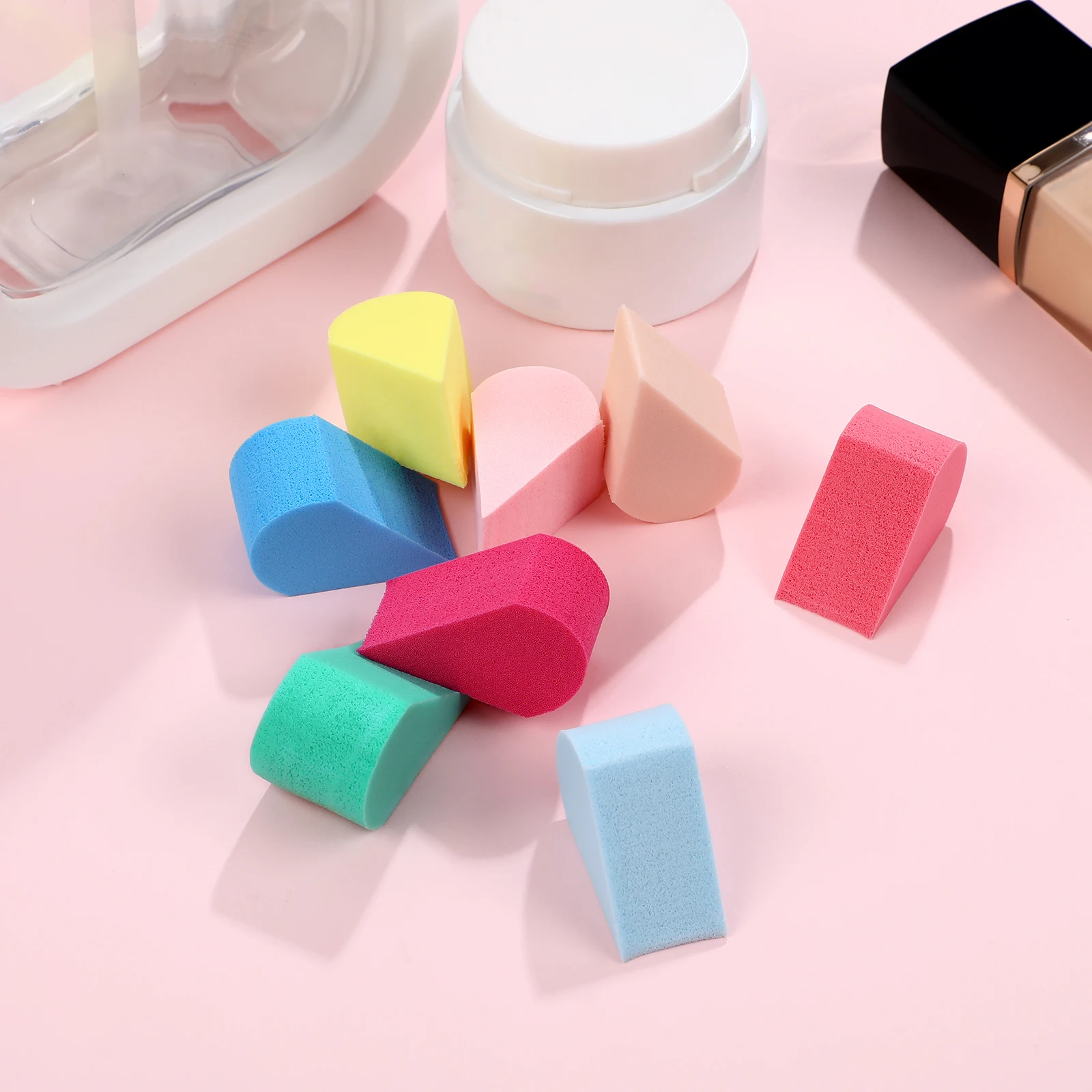 

8 pcs Petal Shaped Makeup Sponge Set Soft Cleansing Massaging Skin Tool for Foundation Women Blender Flat Sides Curved