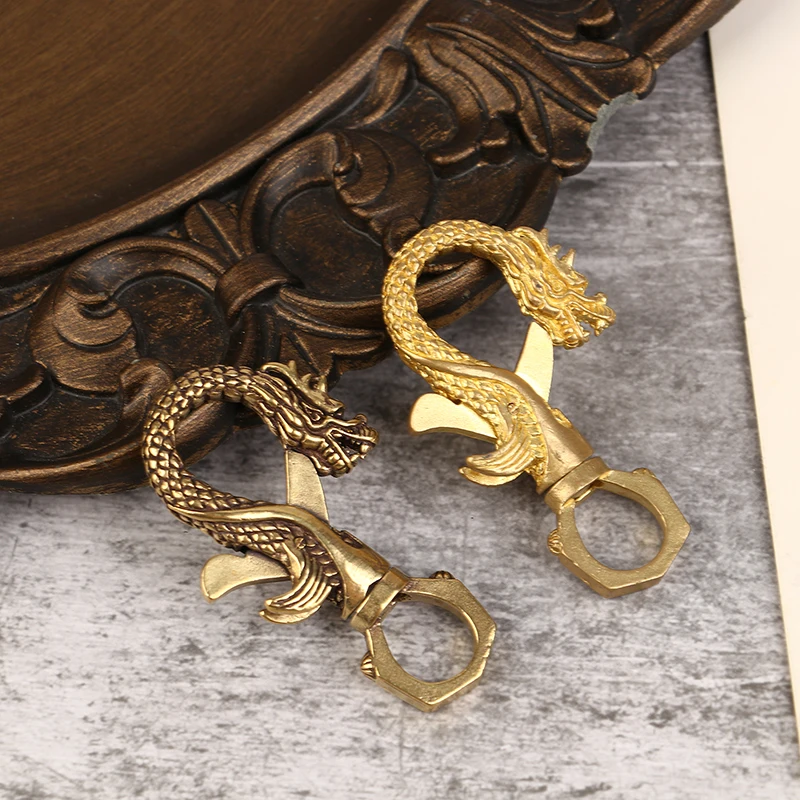 1pcs Antique Brass Zodiac Dragon Head Keychain Small Statue Chinese Mythical Beast Figurine Feng Shui Decor Gift Craft Keyring