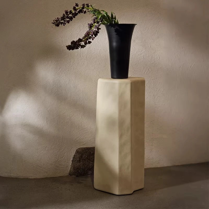 

Side table Entrance table, stool, living room vase