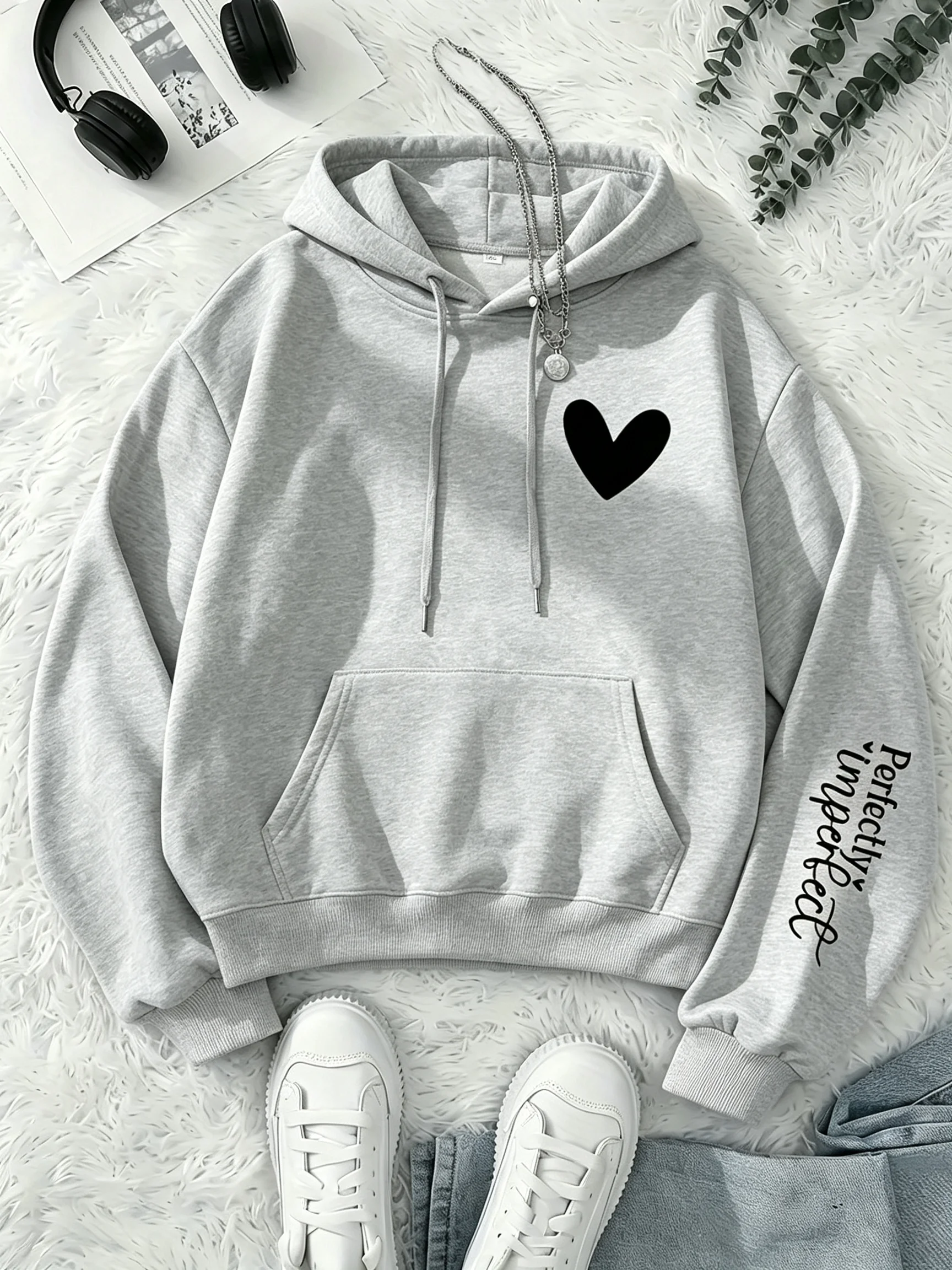 Damen-Sweatshirt mit perfekt unvollkommenem Buchstabenmuster, süßes Herz-Design, Rundhalsausschnitt, lässiger Pullover, weiches Fleece, lange Ärmel, Mädchen-Streetwear. – Detail 7