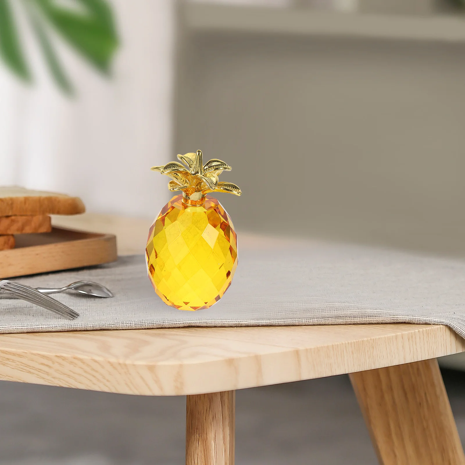 

Crystal Pineapple Statue Desktop Decor Small Fruit Sculpture Decoration Tabletop Centerpiece Mini Model