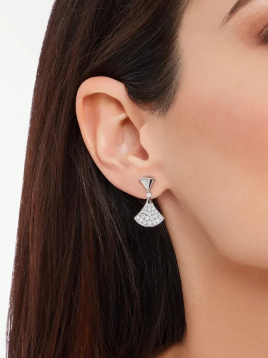 

Pure silver s925 DIVAS'DREAM series exquisite and elegant modern fan-shaped atmospheric classic earrings