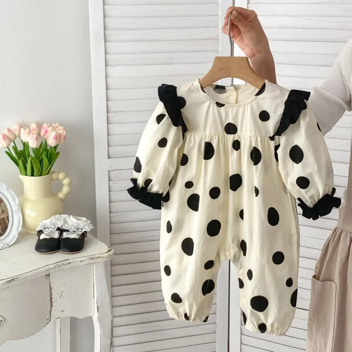 Autumn New Baby Jumpsuit Korean Girls Baby Polka Dot Long Sleeved Rompers Cute Outdoor Thin Rompers