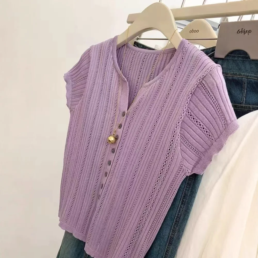 Spring and Summer 2026 New Solid Color V-neck Knitted Sweater Short-sleeved T-shirt Short Temperament Top Light Luxury High-end 3