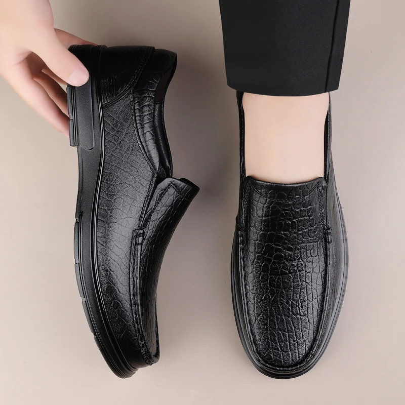 

Spring New Luxury Brand Business Loafers Shoes Mens Classic Genuine Leather Slip-On Driving Shoes Casual Moccasins Office Shoes