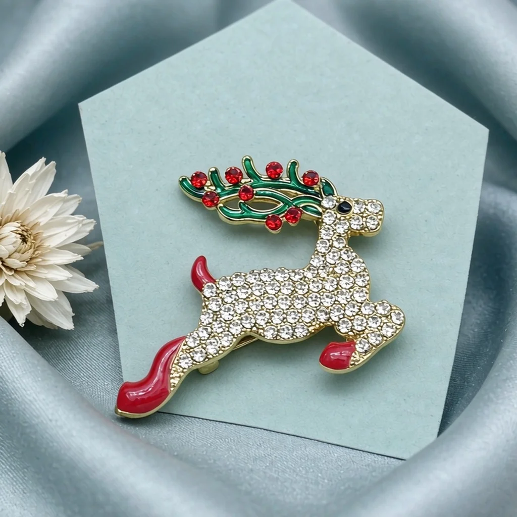 2026 Personalized Wedding Guest Brooch Versatile Bow Tie Accessory Clothing Pin Anti-Exposure Accessory Commuter Couple High-End Brooch Badge Suit Lapel Pin Shoe Metal Badge Exquisite Brooch European Retro Anti-Exposure Brooch Women's Suit Brooch Elegant Shoe Decoration
