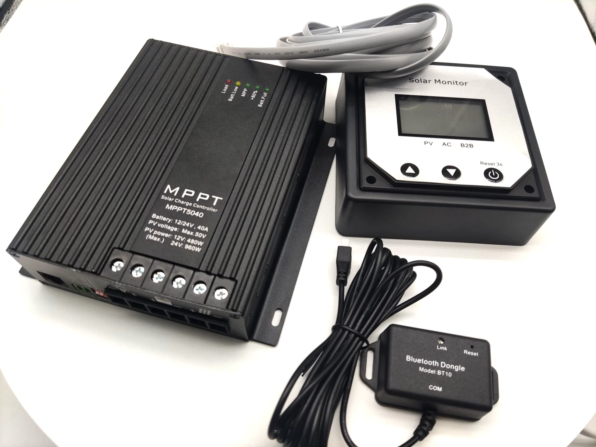 12V 24V 40A MPPT APP Solar Charge Controller with DC Load Monitoring BT 10 for Lead-Acid Lithium Battery