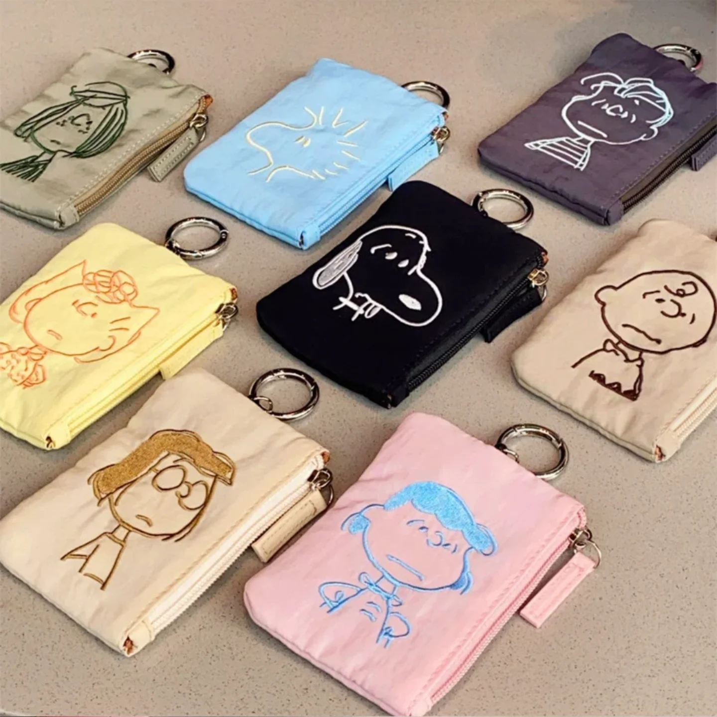 

Snoopy Coin Purse Embroidered Retractable Keychain Vintage Canvas Wallet Zip Pouch for Women Girls Bag Organizer Gift