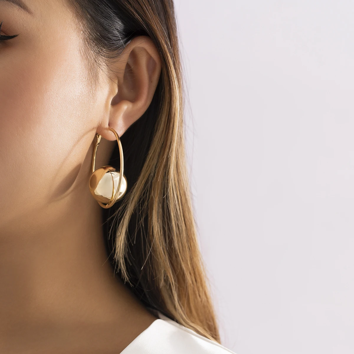 

IngeSight.Z Exaggerated CCB Plastic Ball Bead Hoop Earrings For women Punk Gold Color Geometric Big Round Circle Earrings Gift