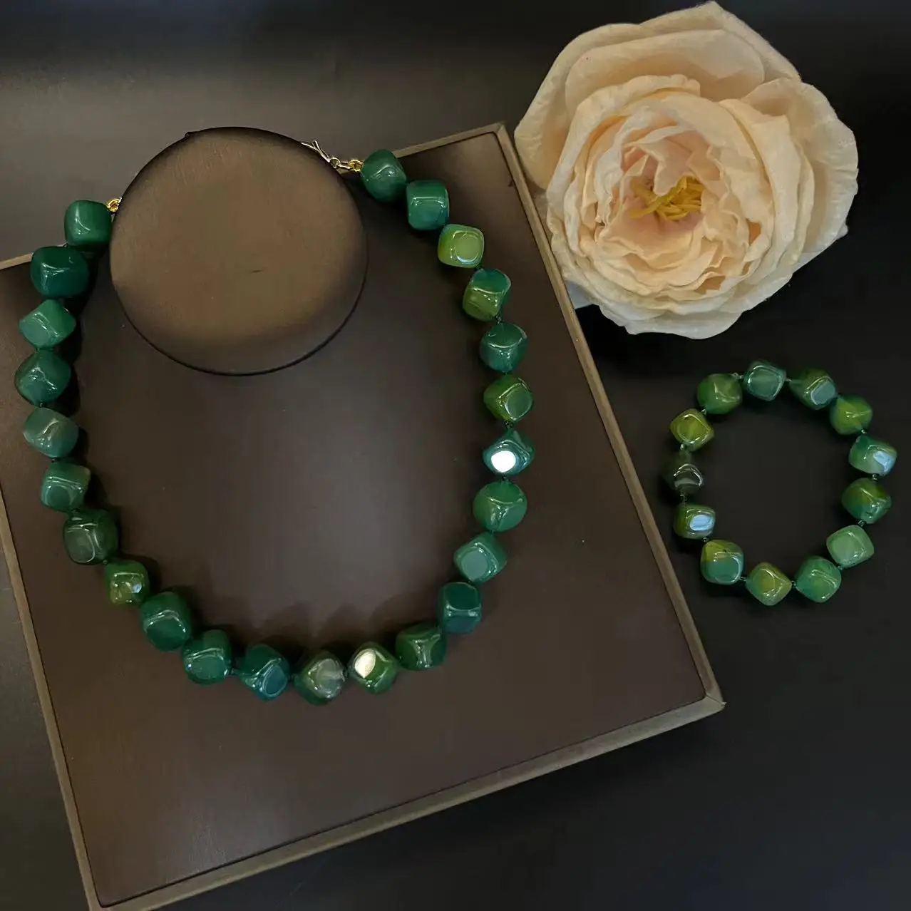 Vintage Natural Dark Green Square Agate Stone Necklace Bracelet Chinese Style Versatile Jewelry Set For Women