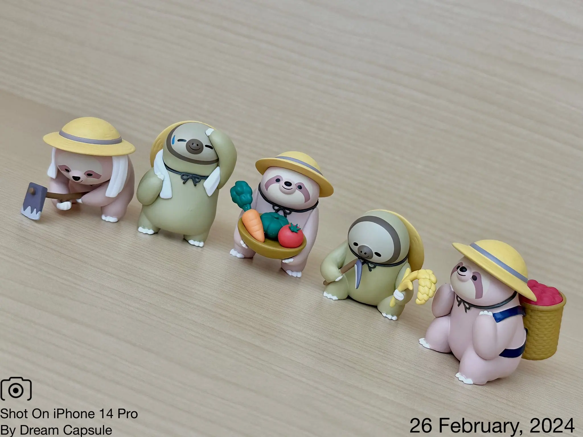 Qualia capsule toy Sloth Farmer Mascot Figure New Color Ver. cute kawaii Sloth working hard under the sun figures