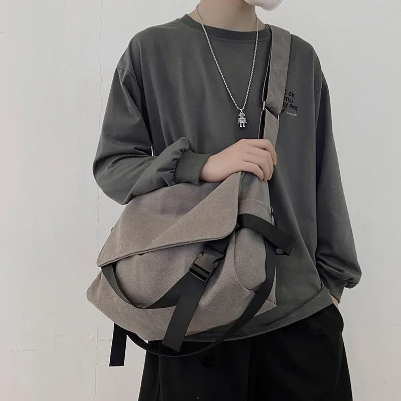 

Large Capacity Canvas Bag Commuter Messenger Bag Male Korean Version of The New Minority Crossbody Bag Female Backpack