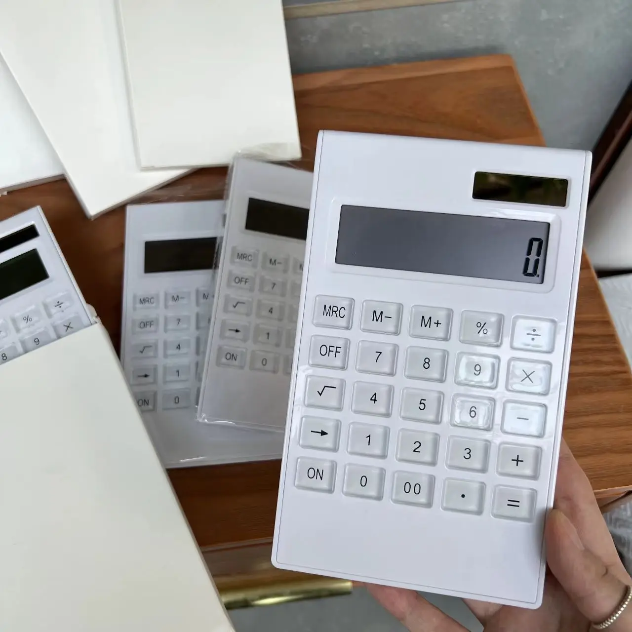 Home office ultra-thin calculator