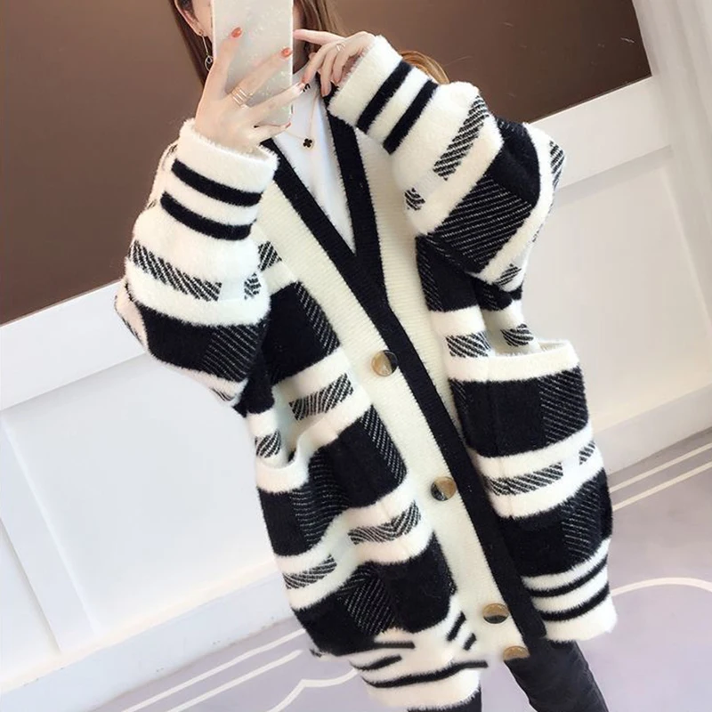 Harajuku Black White Plaid Sweater Cardigan Coat Korean Fashion Loose V-neck Mink Velvet Big Size Jacket Autumn Winter Knit Top