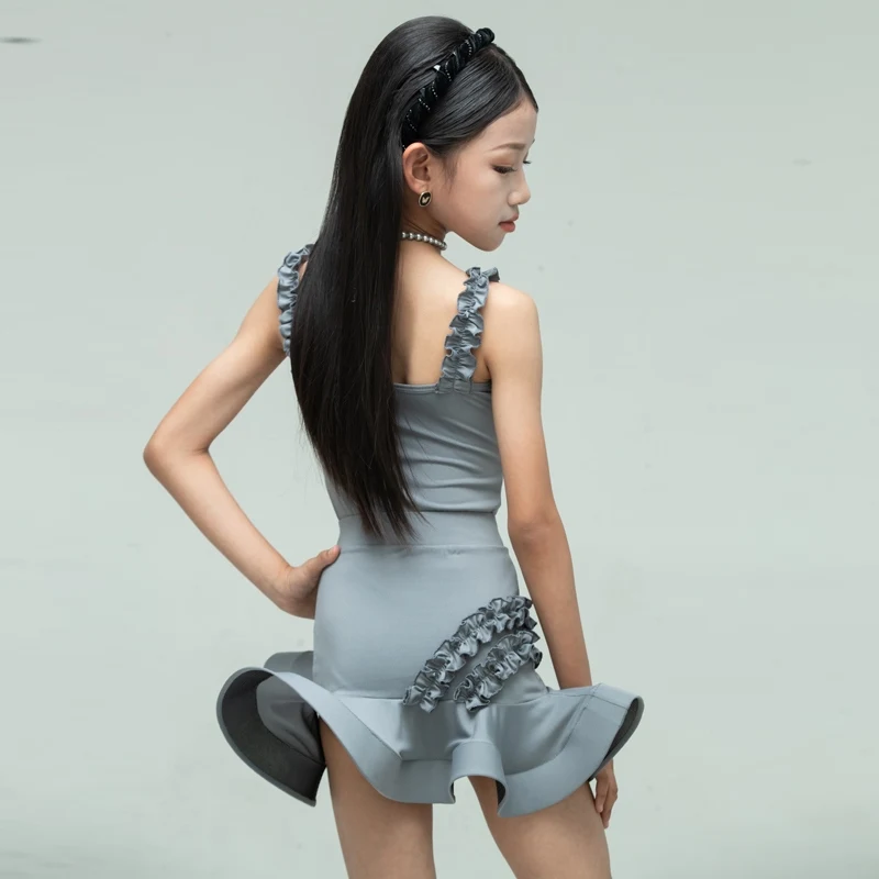 2025 nuevo traje de baile latino chico verano Rumba Tango vestido de actuación gris sin mangas Ropa de baile Top falda conjunto ropa de práctica 1802