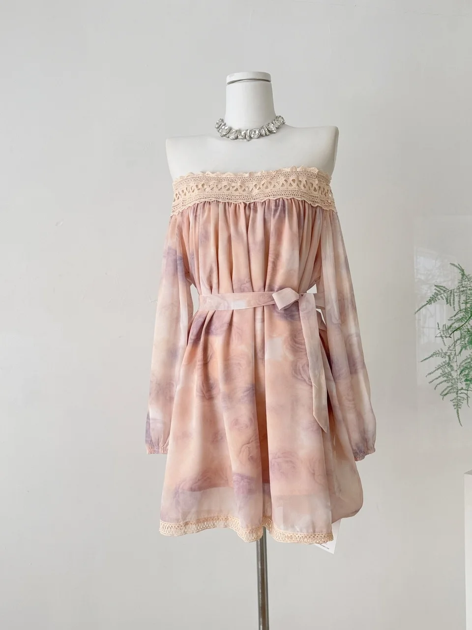 Romantic Pink Lace Trim oulder Gown with Floral Print Chiffon ort A-Line Skirt with Lantern Sve High Waist Summer Dr