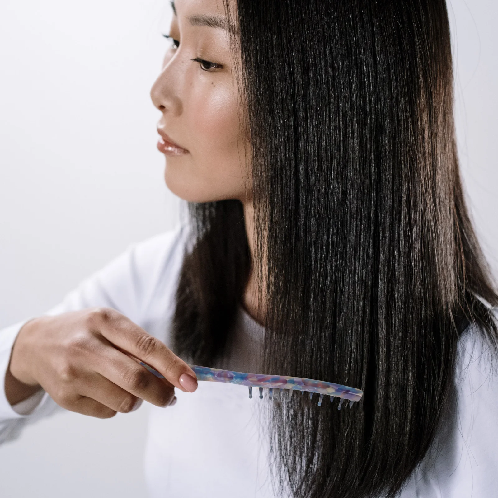 

Wide Tooth Comb for Curly Hair Retro Marble Pattern Long Handle Colorful Design Hair Detangler Scalp Massage