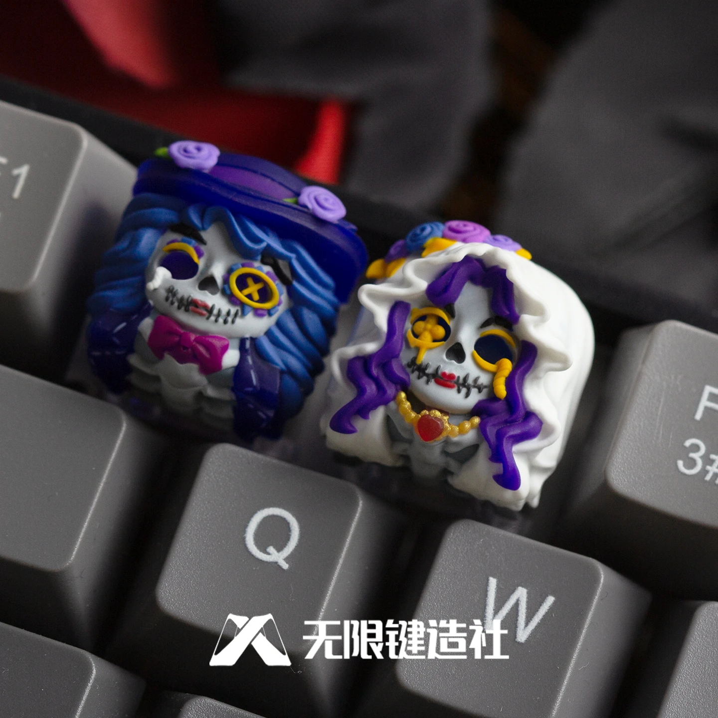 Unique Halloween Esc Keycap for Mechanical Keyboard, Glowing Transparent Resin Artisan Keycap, Custom MX Style