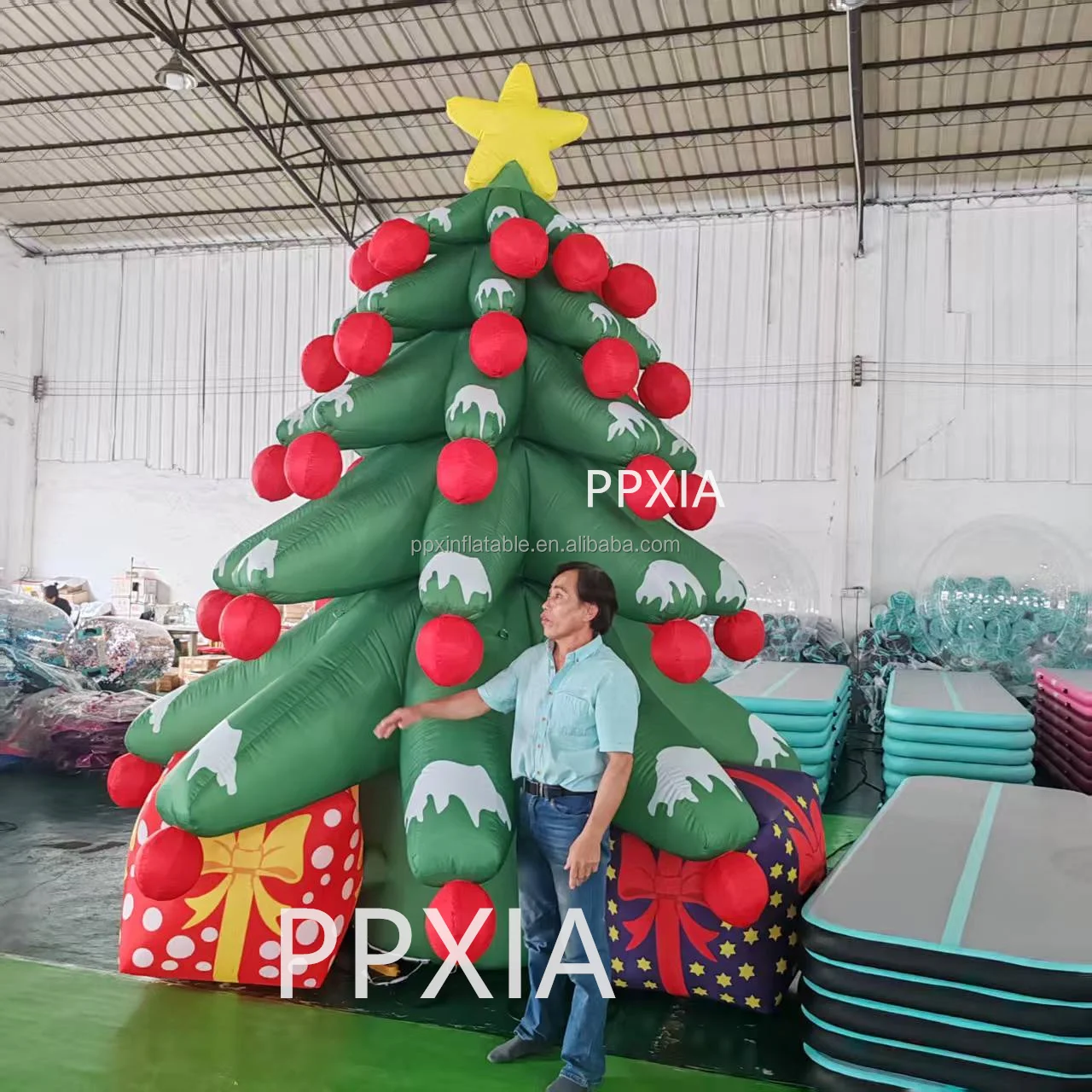 Big Outdoor Square Shopping Mall Hotel Decoration Luxury Inflatable Pop Up Christmas Tree Ornaments With LED Lights For Event