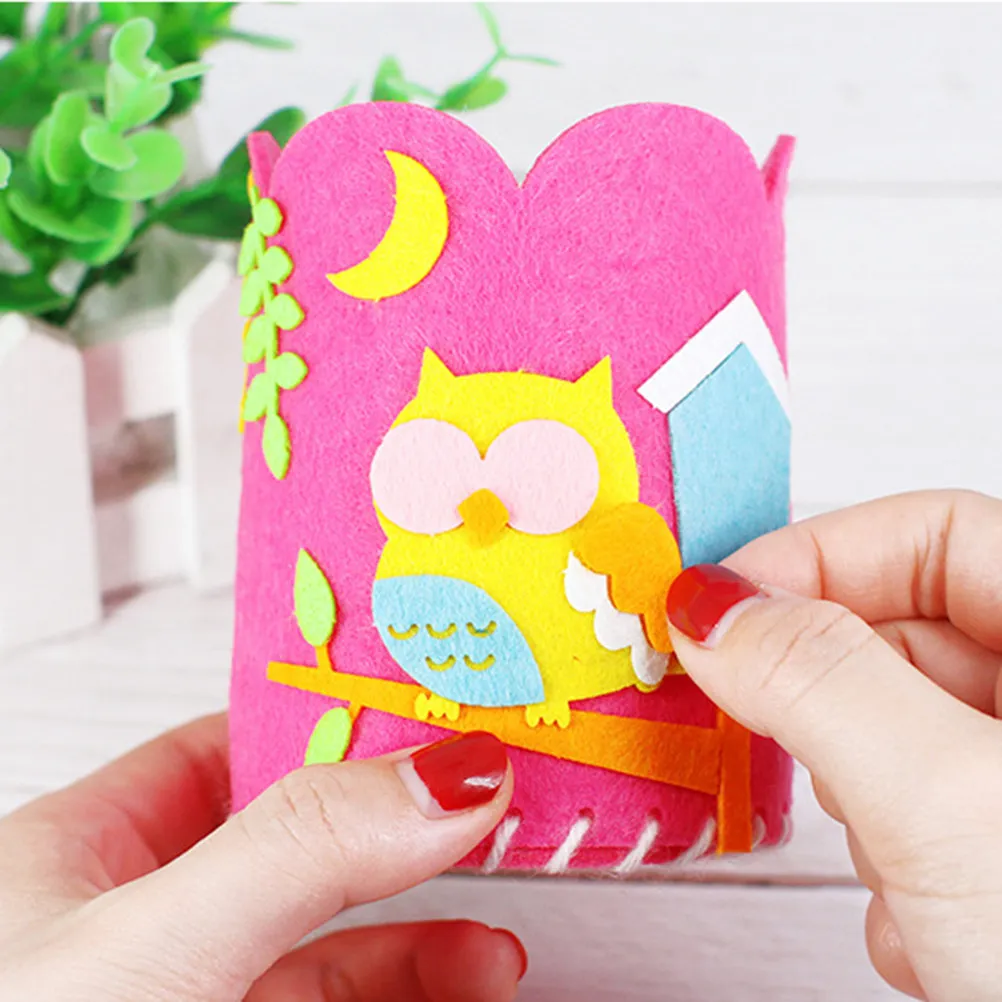 4Pcs DIY Felt Pen Container Craft Kit for Kids Learn Sewing Step by Step Educational Hands on Activity Birthday Holiday Gift