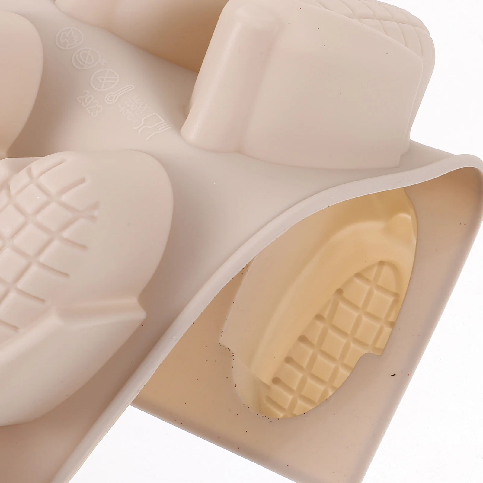 

Corn Silicone Mold Flexible Non-Stick Candy Chocolate Cookie Baking Mold for Pastry Dessert Home Kitchen Use Silicone Bread Pan