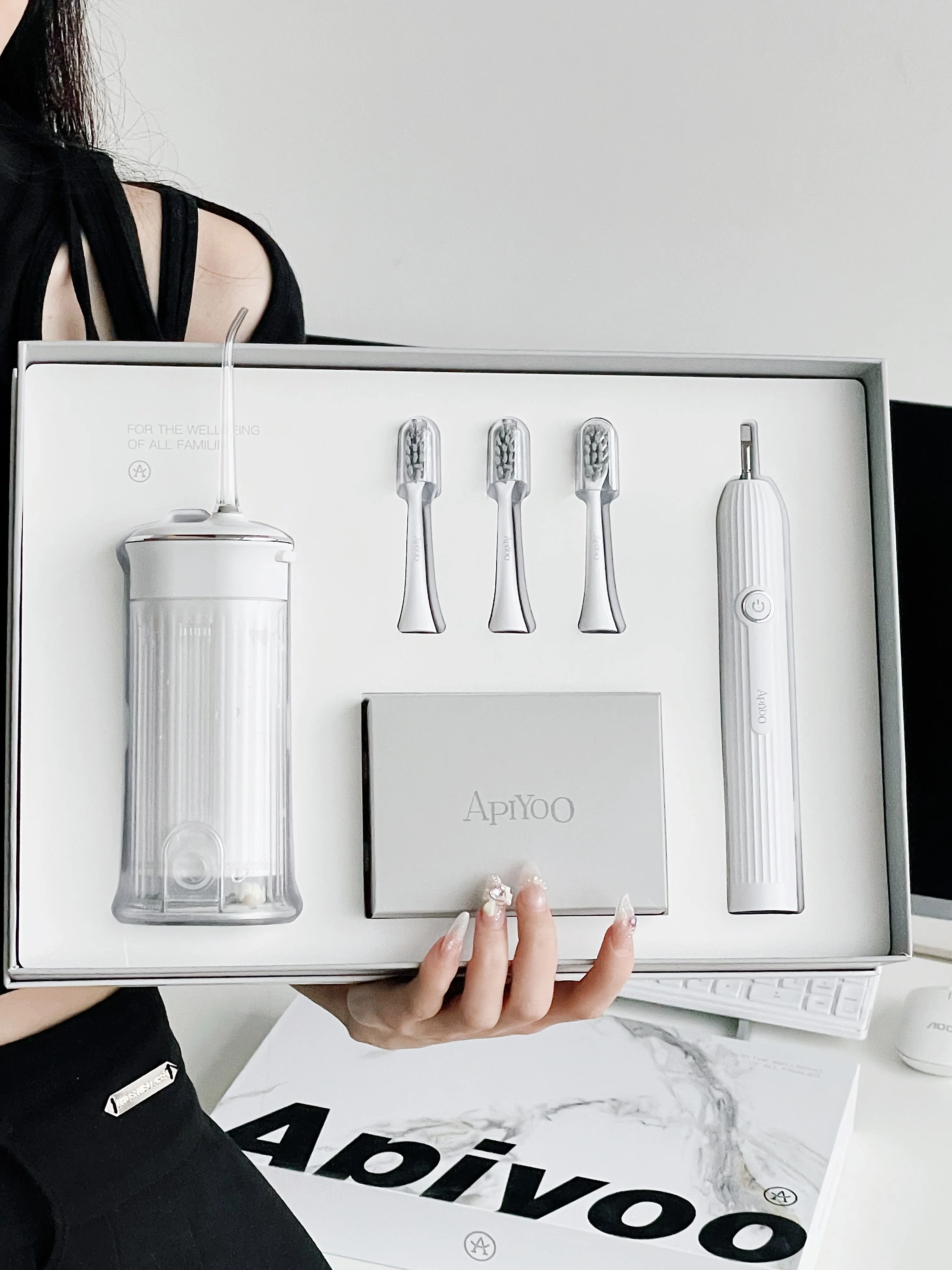 2026 High Quality Oral Care Set Smart Portable Electric Toothbrush Water Flosser  Oral Irrigator for Teeth Clean, Type C