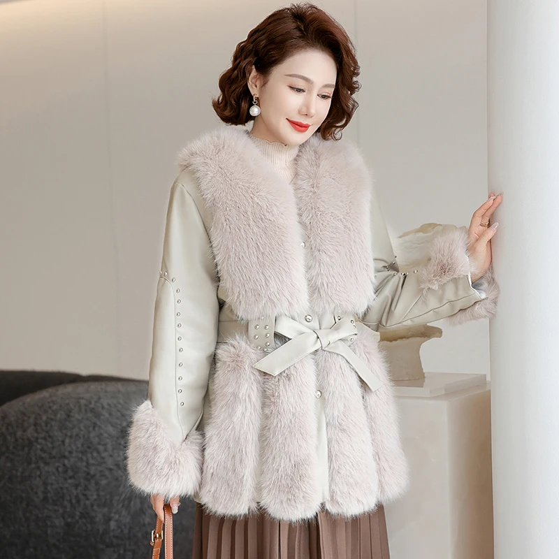 معطف فرو نسائي جديد لخريف وشتاء 2025 باللون البيج والرمادي والقهوة من المخمل المنك السميك من القطن برباط على الخصر