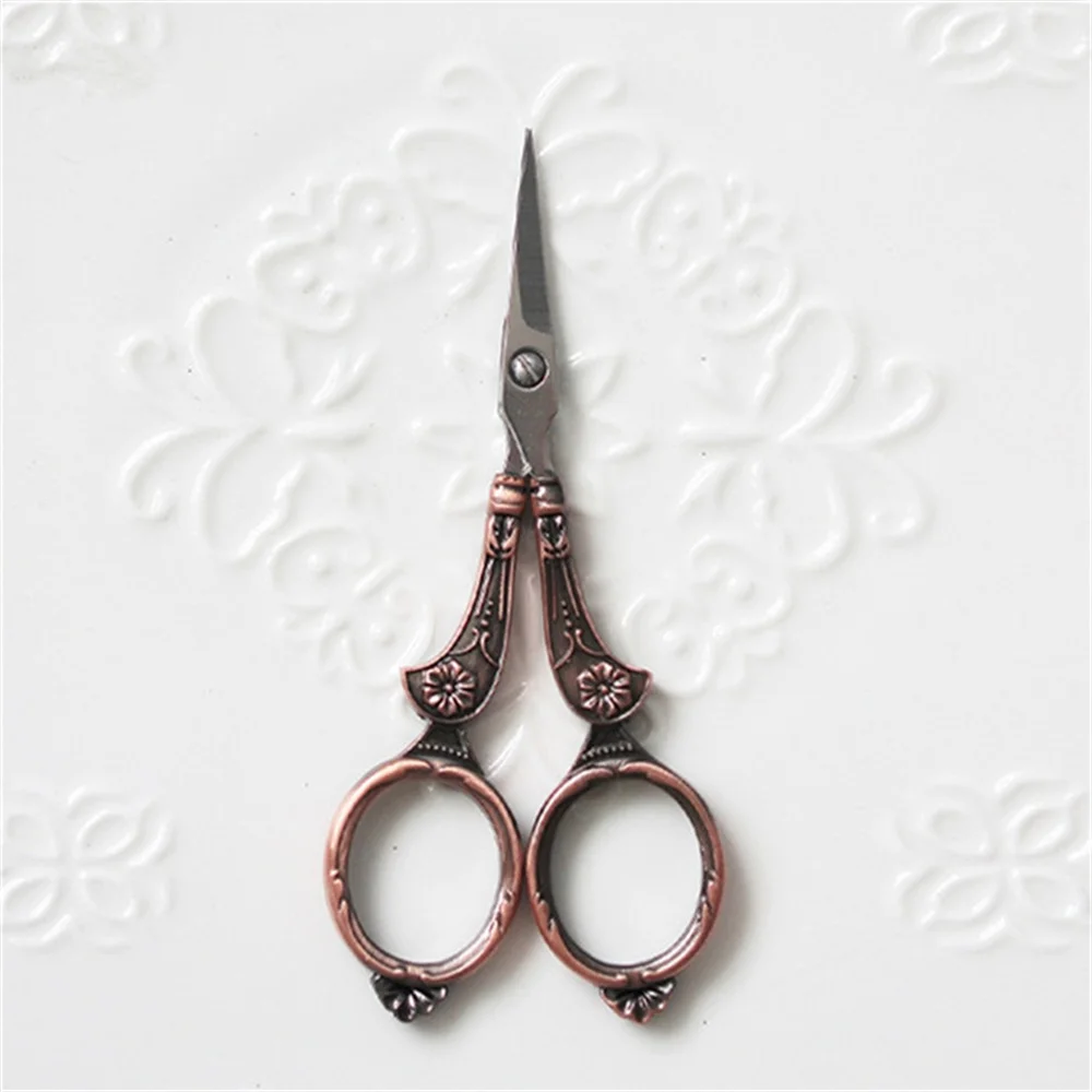 

Euro Vintage Professional Tailor Scissors Kit Thimble Needle Case Set Sewing Embroidery Cross Stich Shears Household Cutter Tool