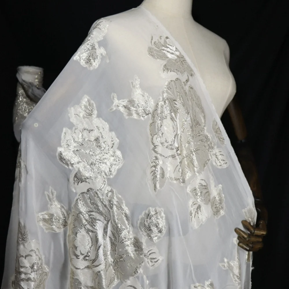 Popular Causal Shiny Gold Large Flower Lurex Top Quality Comfortable Silk Metallic Fabric for Women Custom Cloth Evening Dress