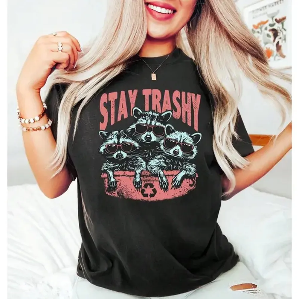 100% Cotton Golf Gift T-Shirt For Men and Women Raccoon Graphic Tee Stay Trashy Short Sleeve Crew Neck Casual Top For Men And Women