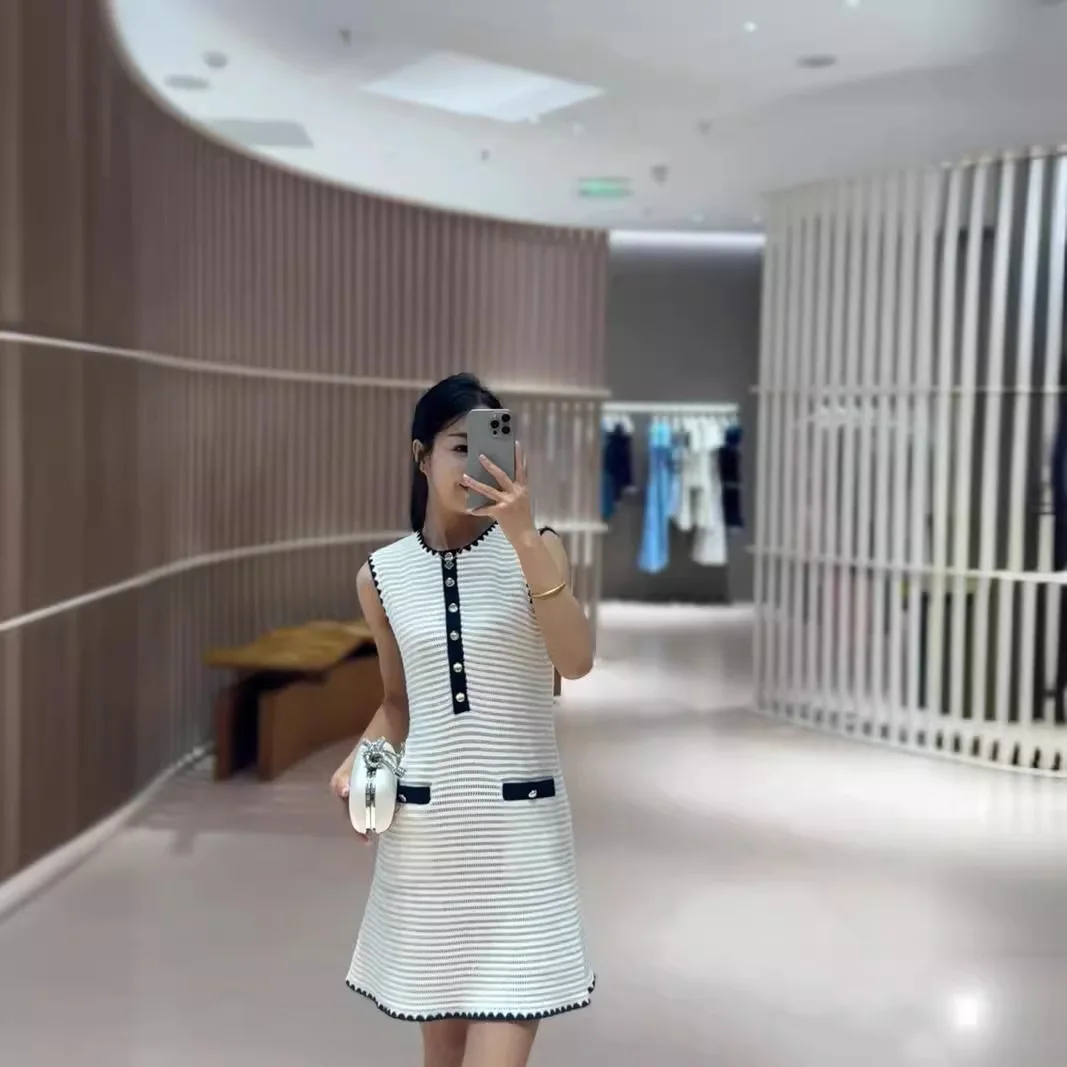 2024 Summer Women Off-White Knitted Dress Slim Fit Sleeveless Office Ladies Elegant Mini Dress