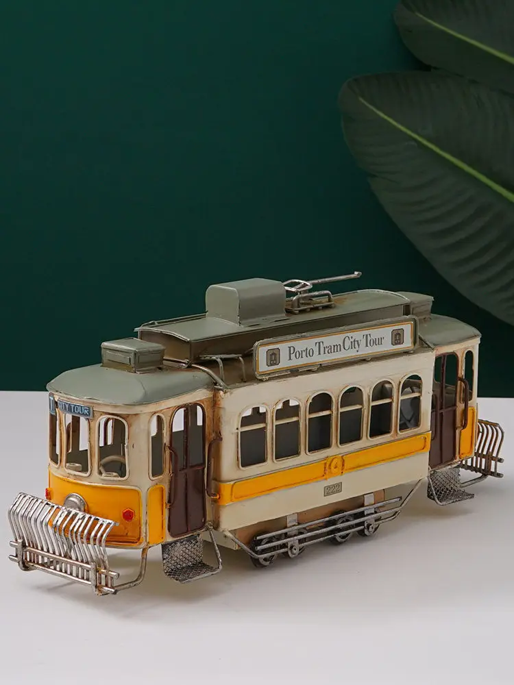 Retro Iron Desktop Ornament Inspired by Lisbon Tram Geometry Design Handcrafted Industrial Decor for Public Spaces Creative Gift