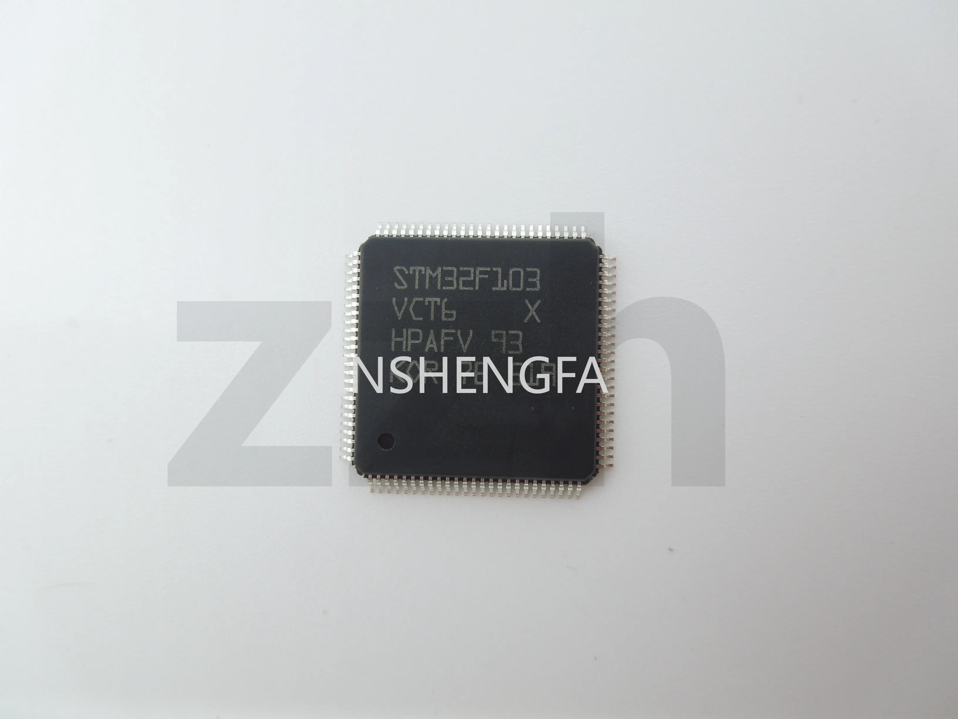 

STM32F103VCT6 LQFP-100 Single-Chip Microcomputer Brand-New