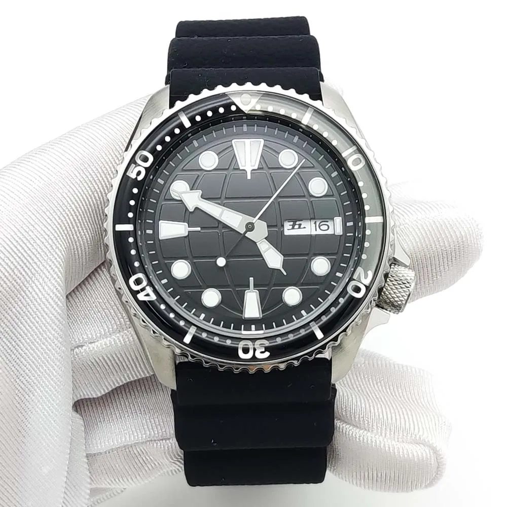 Men\'s NH36 Automatic Mechanical Watch Flat Sapphire Glass Waterproof Case Comfortable Strap Casual Fashion Watch