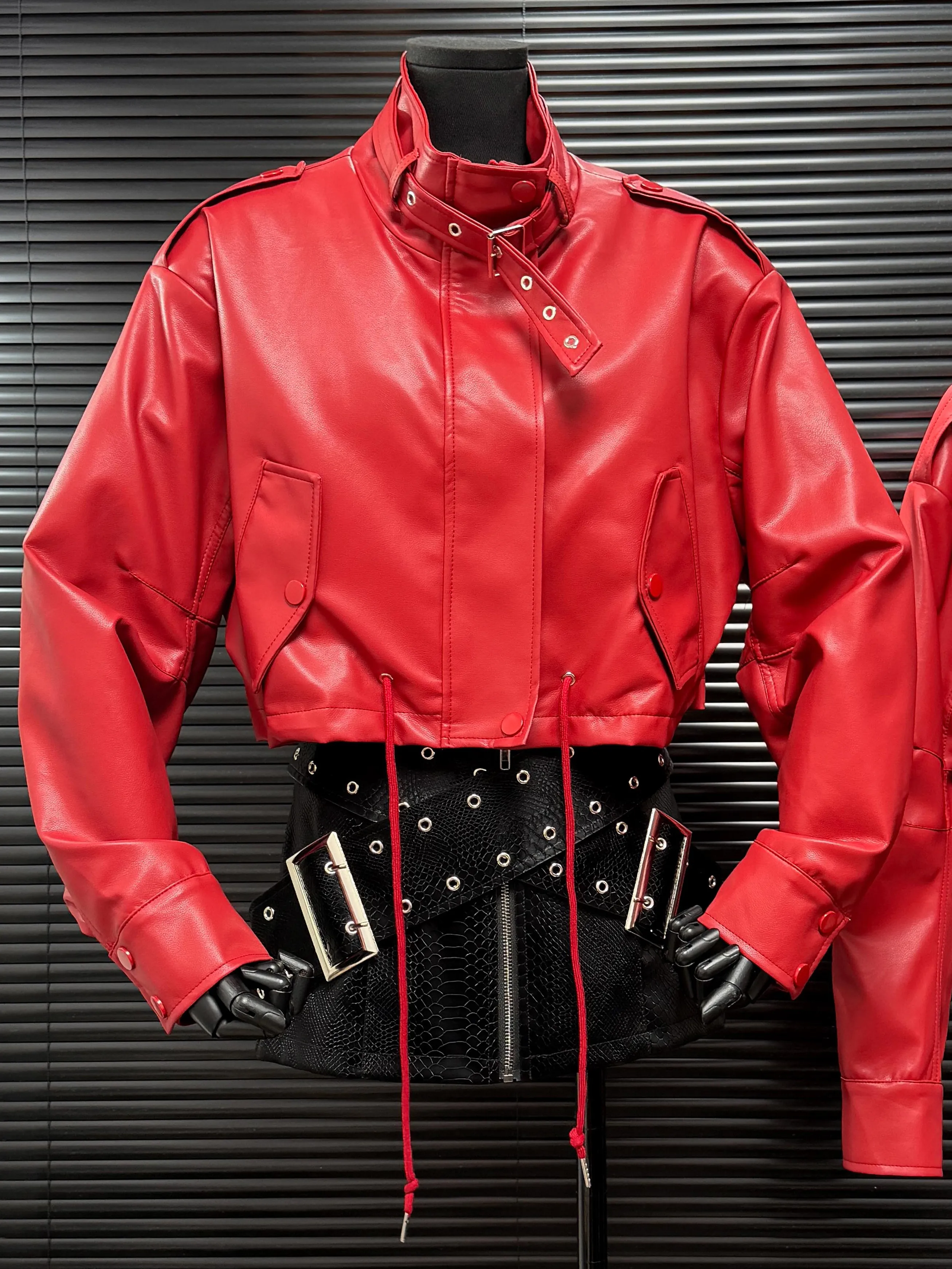 Women's Vintage Stand Collar Long Sleeve Pu Leather Short Jacket Lady Streetwear Solid Color Zip Up Faux Leather Loose Outwear