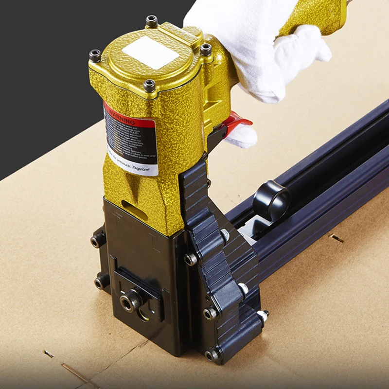 ADCS-19/22 Pneumatic Carton Stapler Manual Portable Nailer Packaging Box Quick Sealing Machine Handheld Industrial Grade Sealer