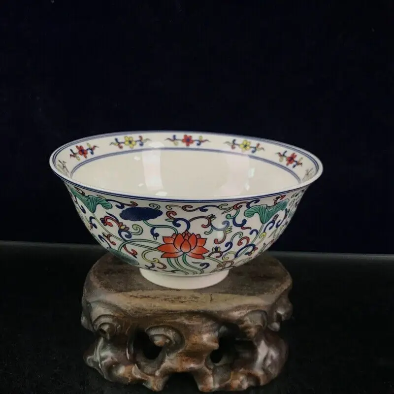 

Old Chinese powder color porcelain flowers pattern bowl Qianlong Mark