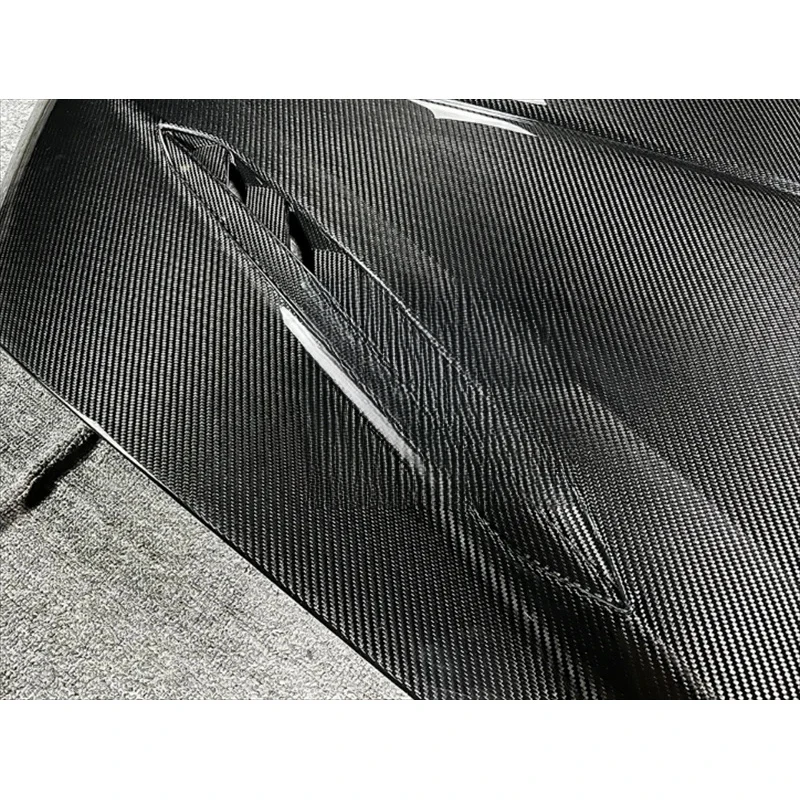 High Quality P-style Dry Carbon Fiber Hood Body Kit for URUS 2023