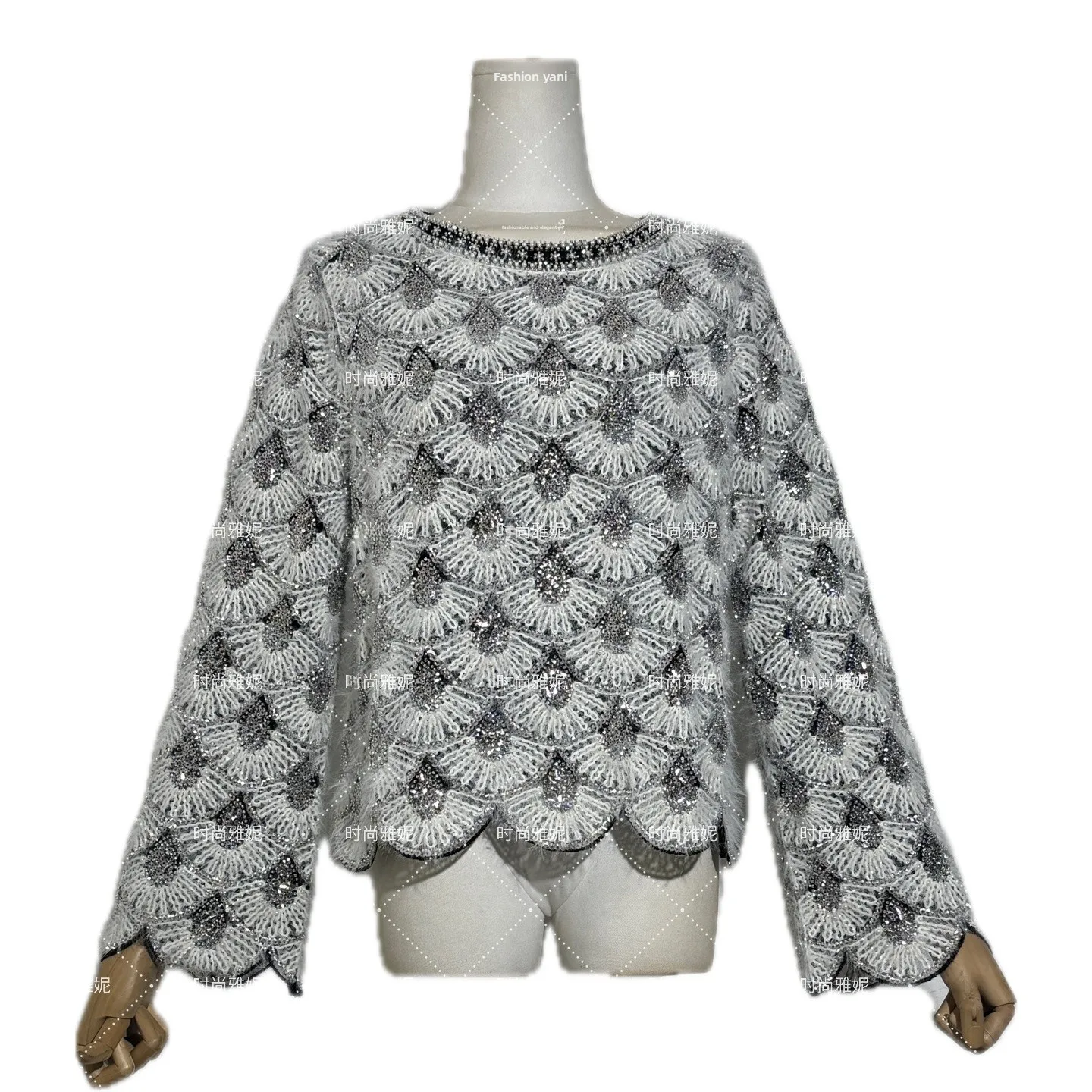 

Faionable round Ne Long Sve Pearl Embellied Sequin Design Versatile Pearl Girl's Casual Loose Fit Top Trendy Interne...