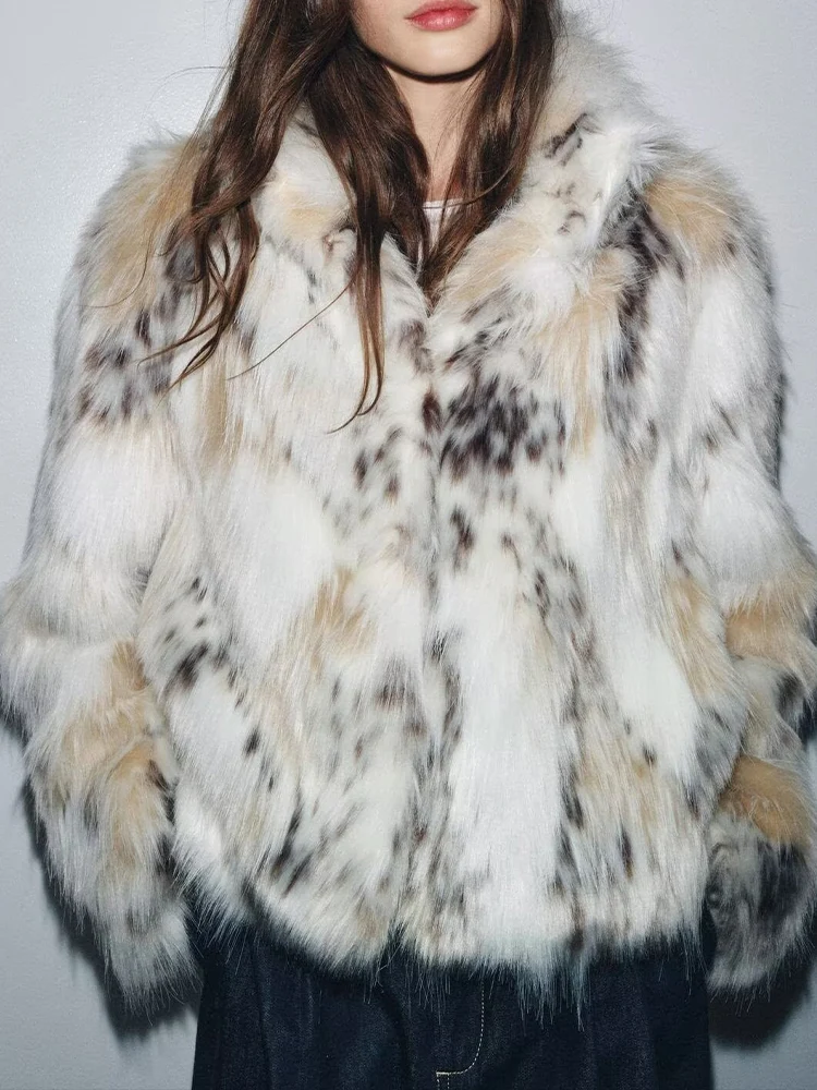 

Новая женская мода в европейском стиле, универсальная темпераментная простая куртка на молнии с длинными рукавами и эффектом искусственного меха