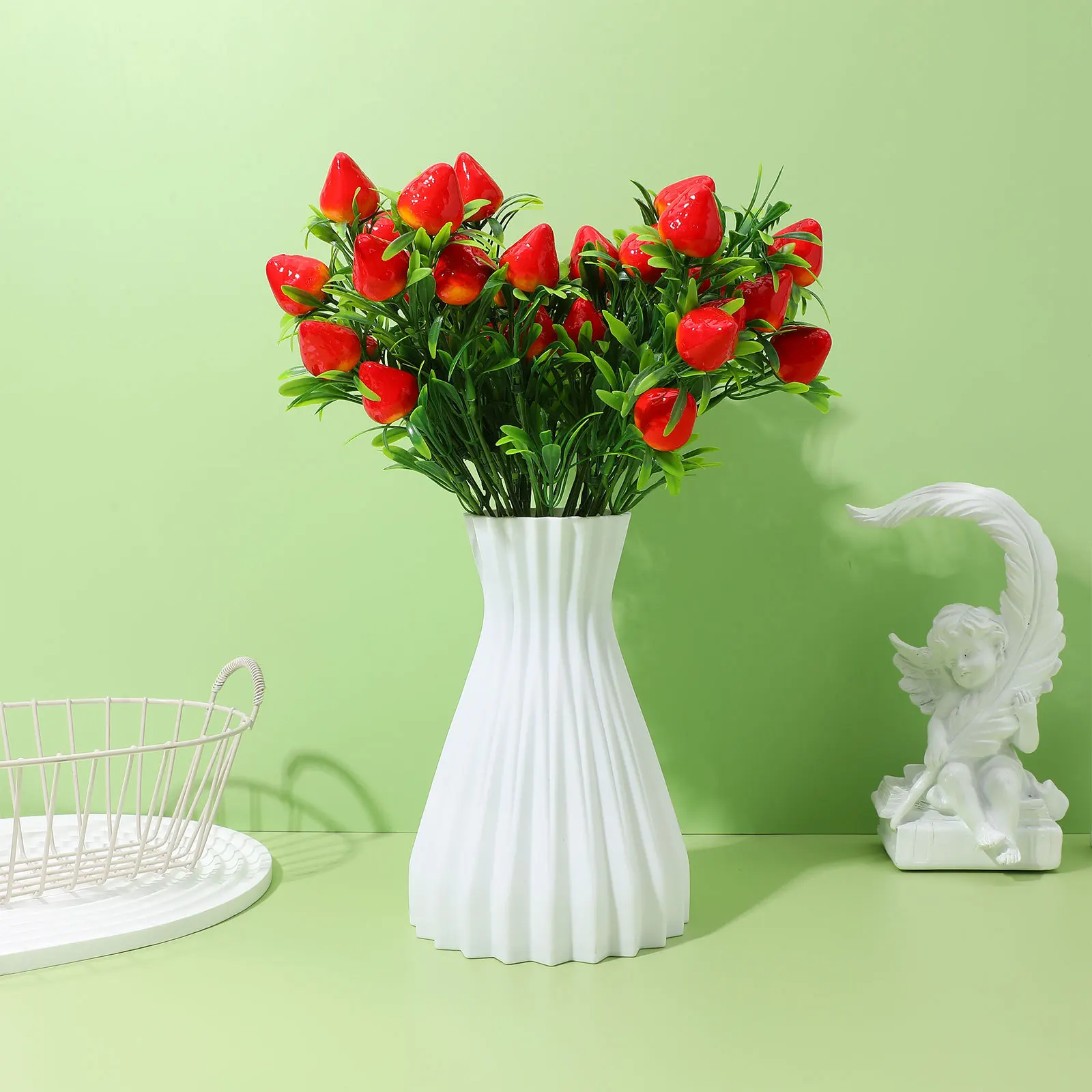 

3Pcs Fake Strawberries Realistic Simulation Bright Festival Decor DIY Accessories Fake Strawberries