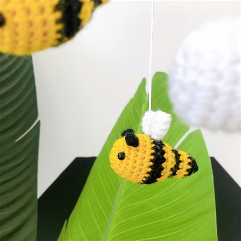 Rainbow Cloud Bee Felt Crafts Home Decor Baby Bed Bell Hanging Toys Baby Rattle Toys Kid Nursery Room Wall Mounted Decor