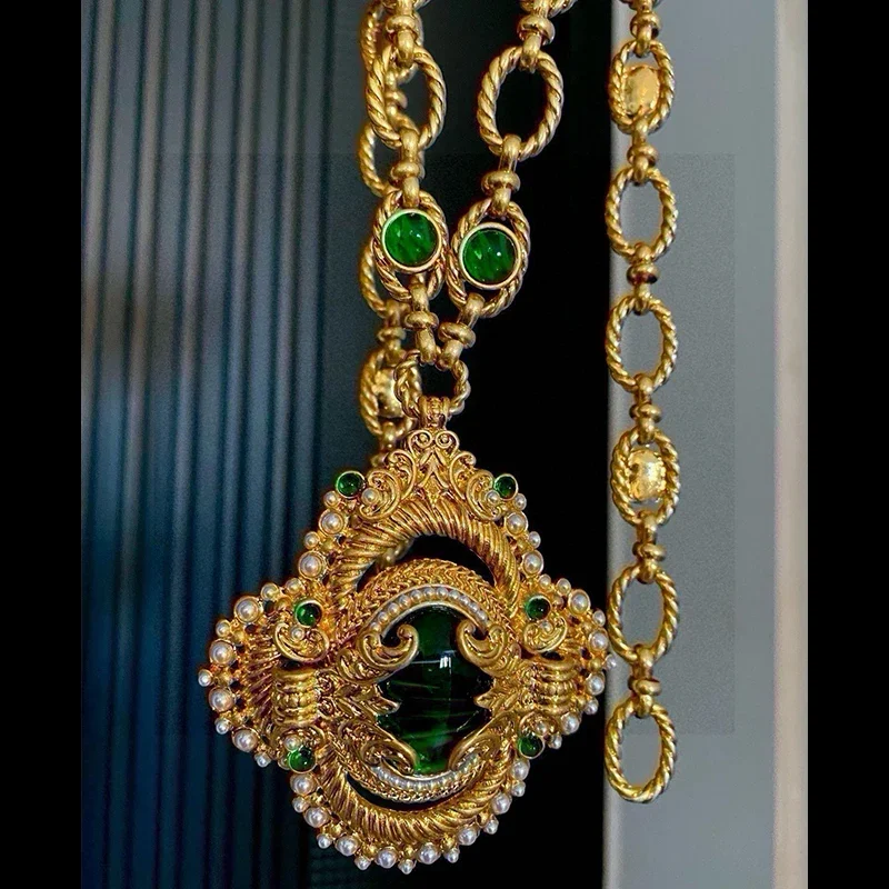 

Top Quality Vintage Jewelry Red Green Gemstone Brass 18K Gold Plated Sweater Chain Long Necklace Woman Trend